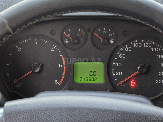 Ford Transit-11