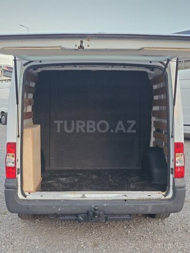 Ford Transit-18