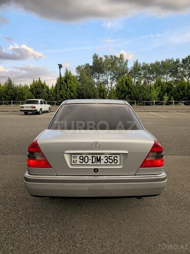 Mercedes C 180-3