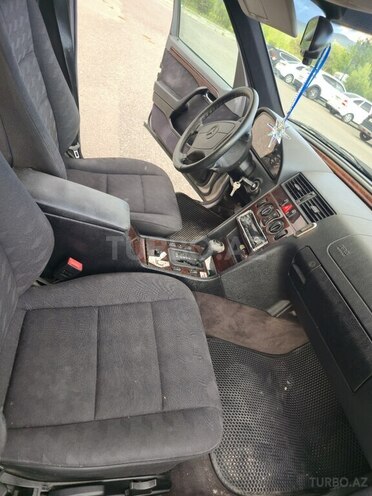 Mercedes C 180-7