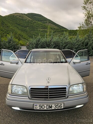 Mercedes C 180-8