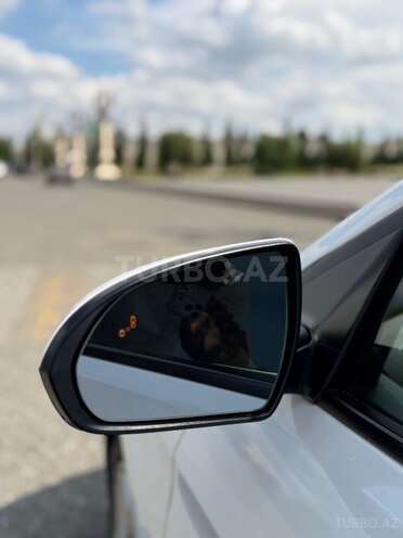 Hyundai Elantra-5