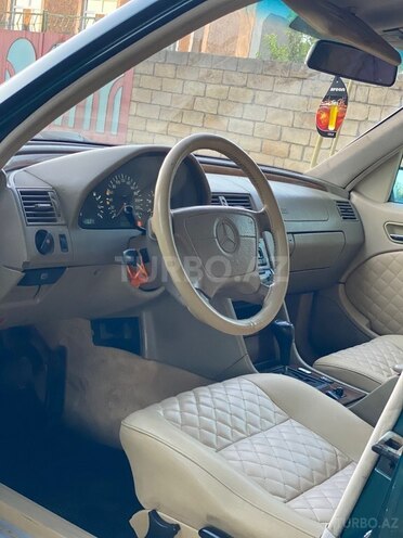 Mercedes C 180-8