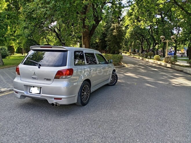 Mitsubishi Airtrek-3
