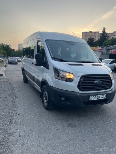 Ford Transit-2