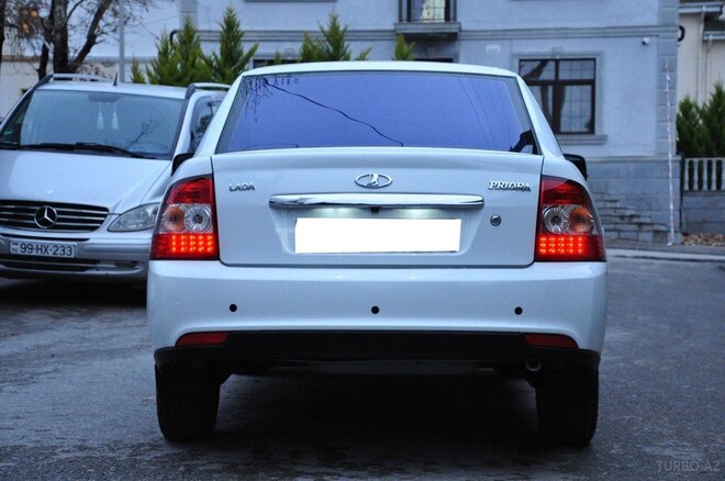 LADA (VAZ) Priora-8