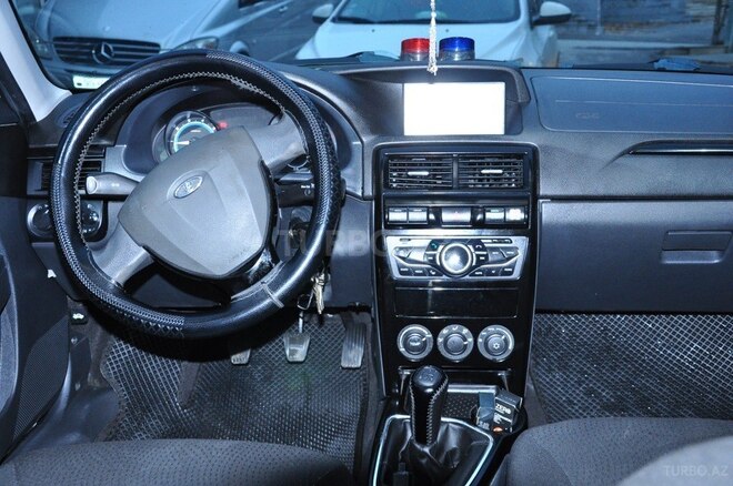 LADA (VAZ) Priora-16