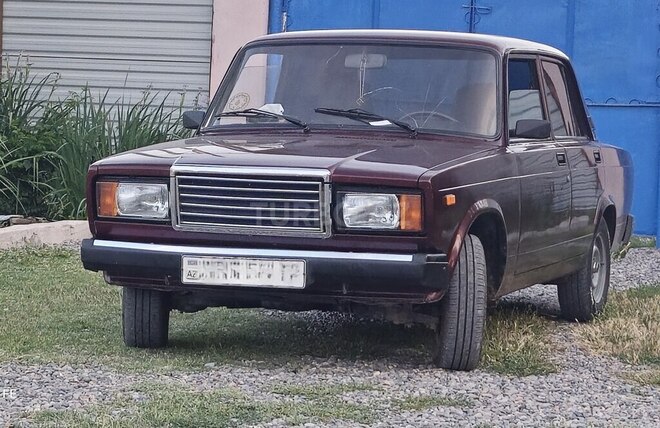 LADA (VAZ) 2107-2