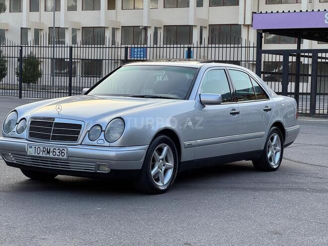 Mercedes E 240-7