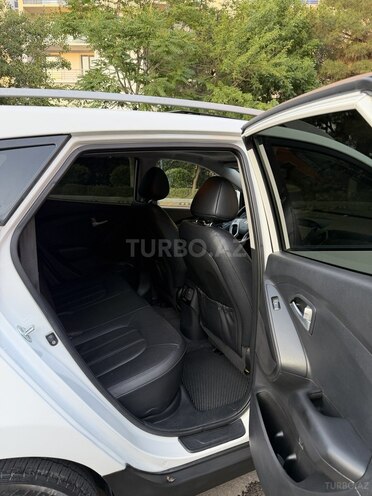 Hyundai Tucson-13