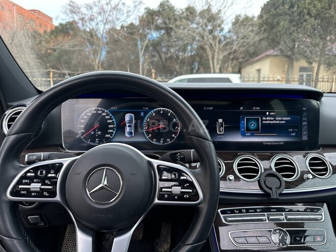 Mercedes E 300-6