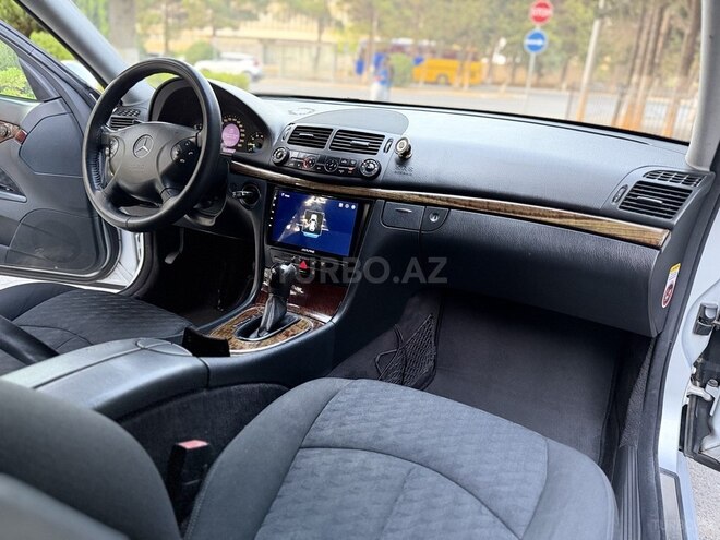 Mercedes E 200-16