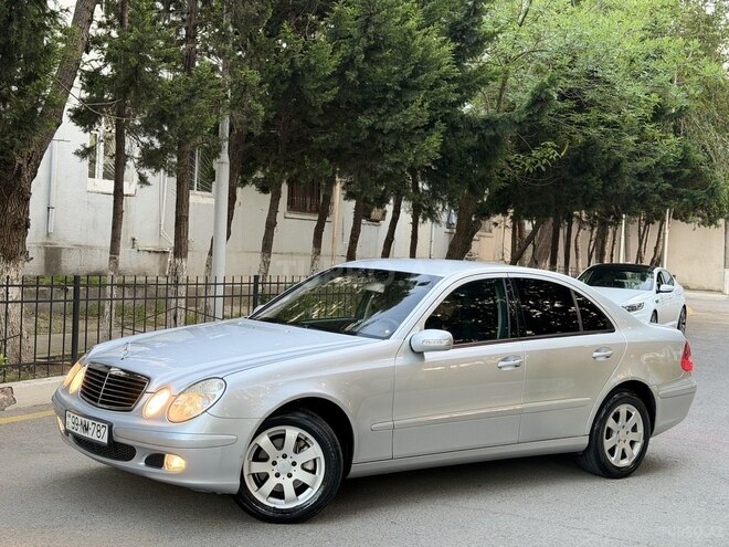 Mercedes E 200-3
