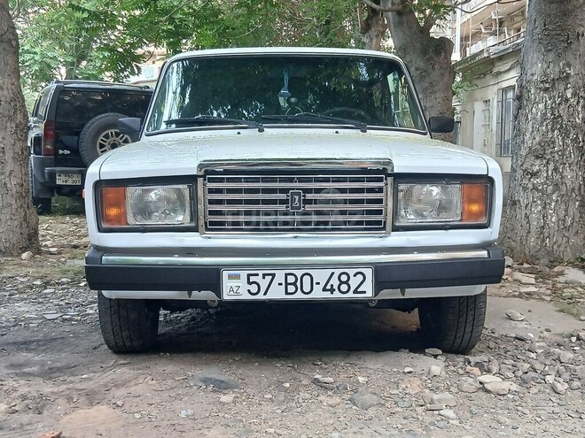 LADA (VAZ) 2107-1