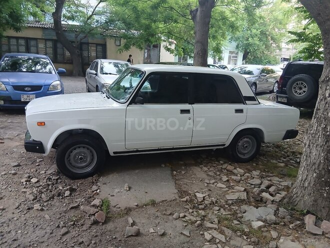 LADA (VAZ) 2107-3
