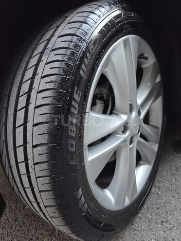 Chevrolet Cruze-15