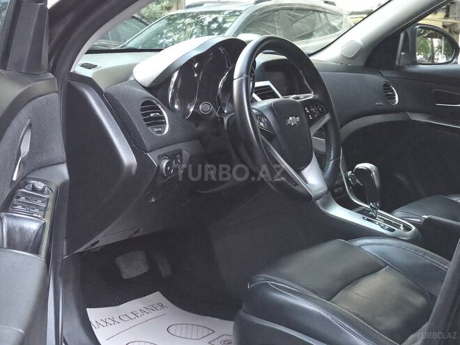 Chevrolet Cruze-14