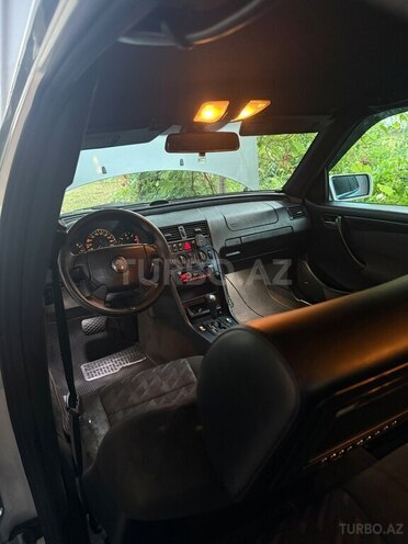 Mercedes C 220-9