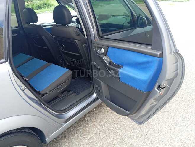 Opel Meriva-13