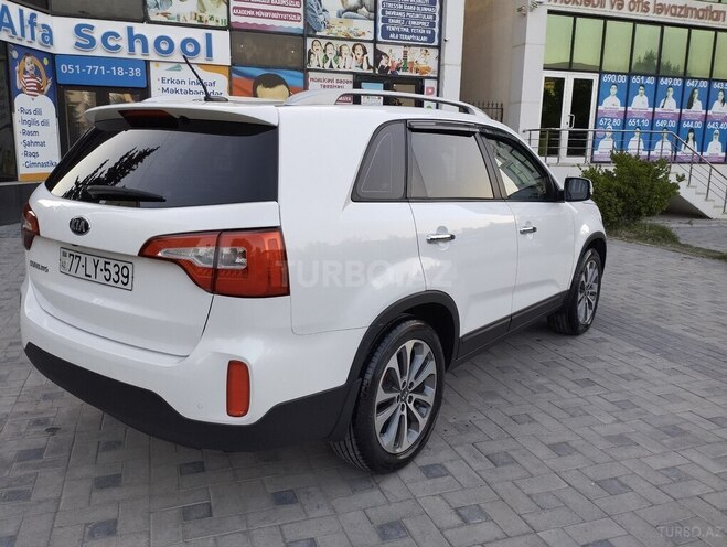 Kia Sorento-8