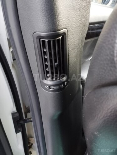 Kia Sorento-16