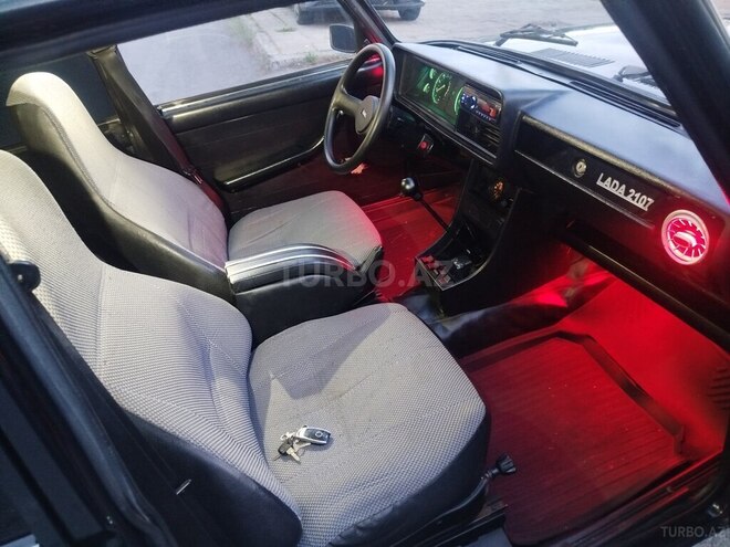 LADA (VAZ) 2107-10