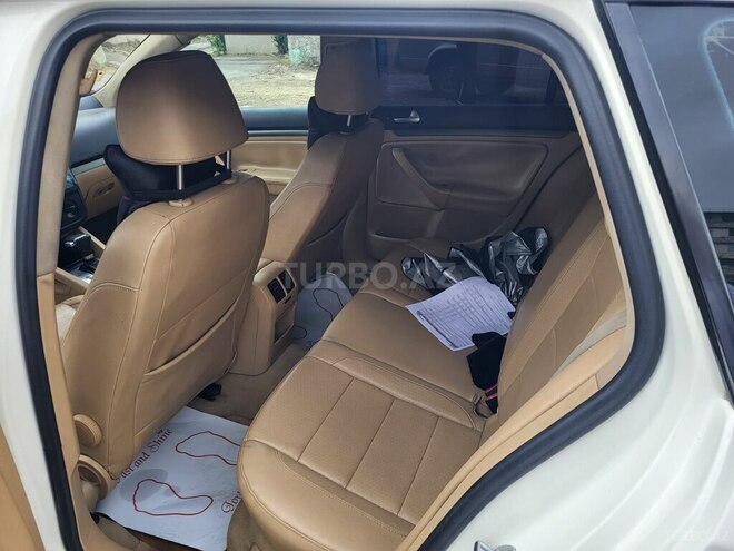 Volkswagen Jetta-8