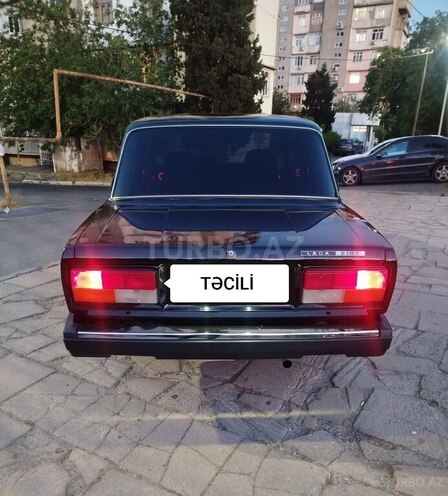 LADA (VAZ) 2107-2