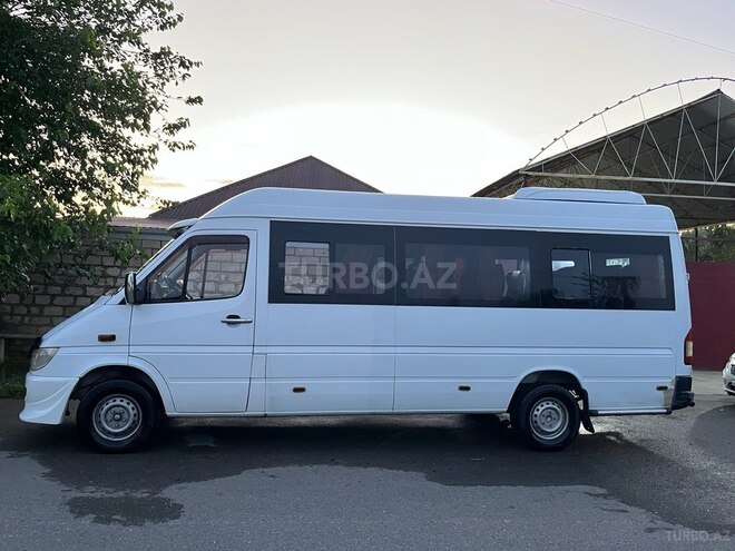 Mercedes Sprinter 208-3