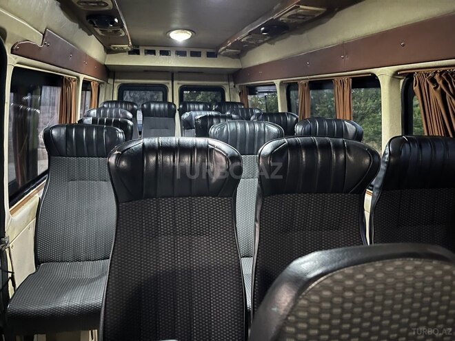 Mercedes Sprinter 208-7