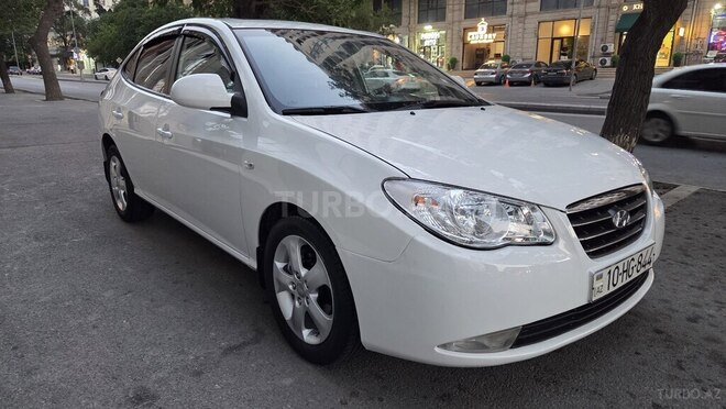 Hyundai Elantra-2