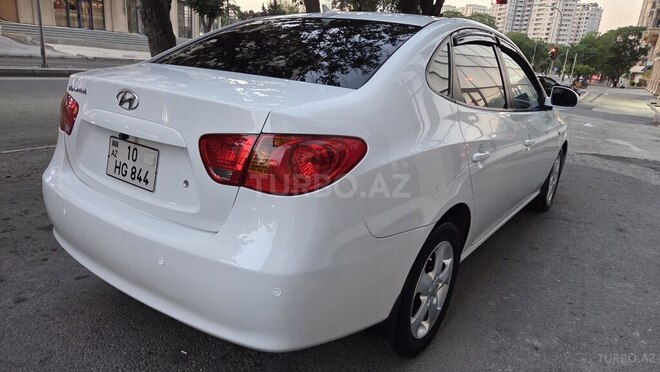 Hyundai Elantra-4