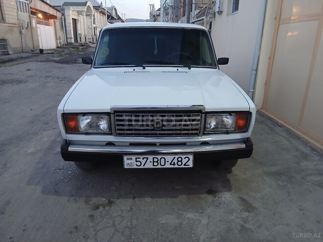 LADA (VAZ) 2107-15