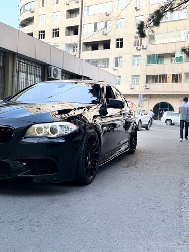 BMW 528-2