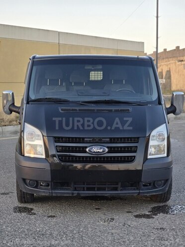 Ford Transit-1