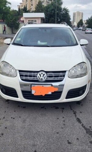 Volkswagen Jetta-1