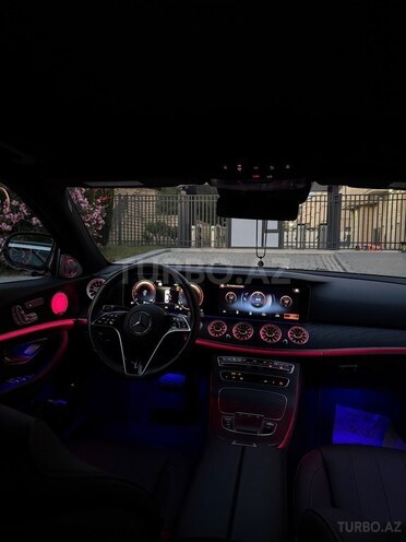 Mercedes E 300-6