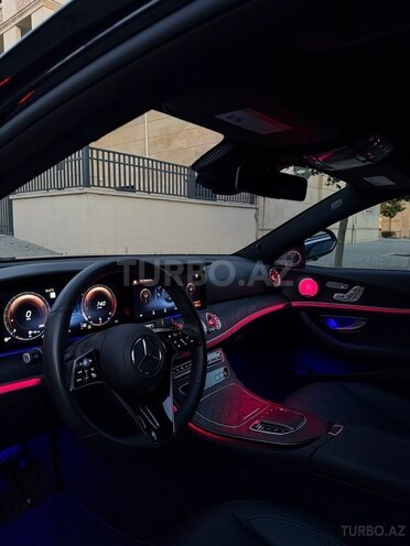 Mercedes E 300-7