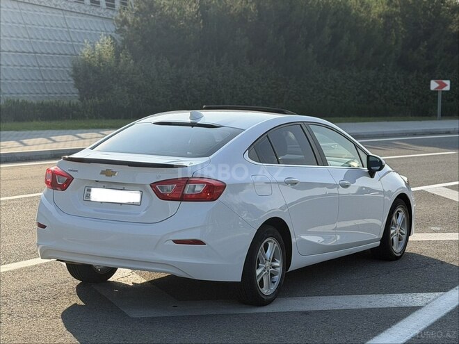 Chevrolet Cruze-8