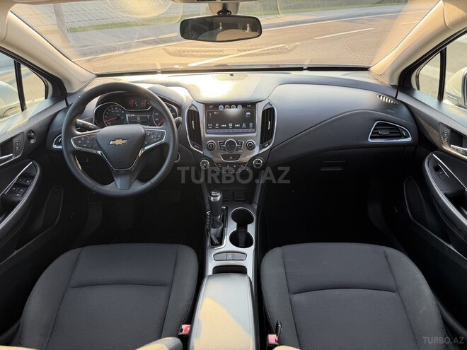 Chevrolet Cruze-14
