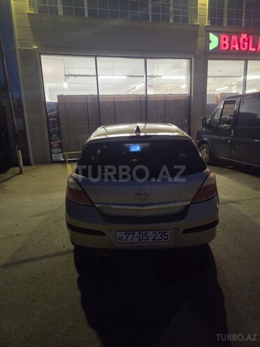 Opel Astra-2