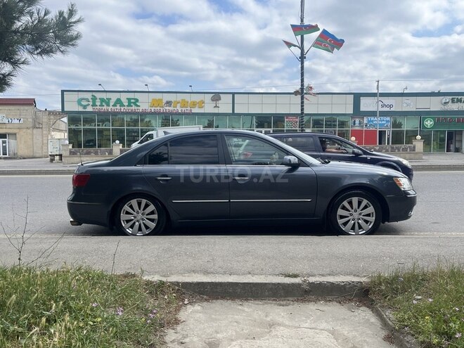 Hyundai Sonata-14