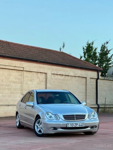 Mercedes C 200-2