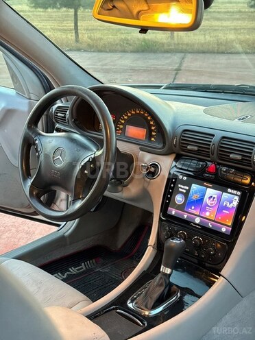 Mercedes C 200-13