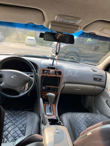 Nissan Maxima-5