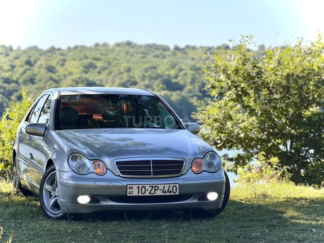 Mercedes C 200-1