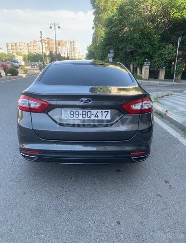 Ford Mondeo-4