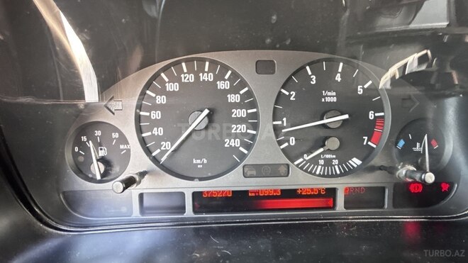 BMW 523-6