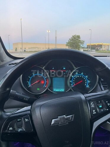 Chevrolet Cruze-15