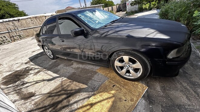 BMW 523-4